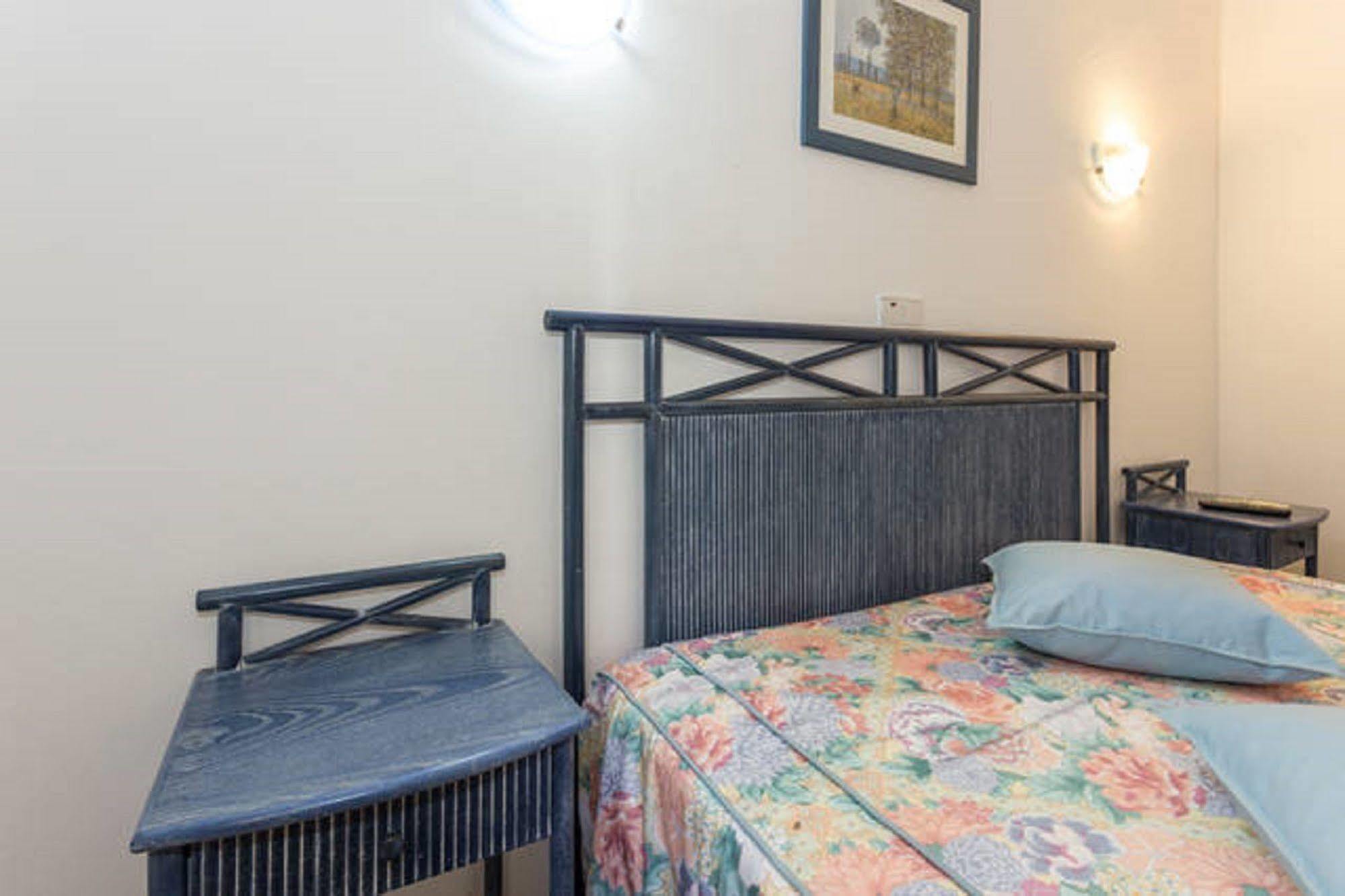 Residencial Miramar Hotel Quarteira Bagian luar foto