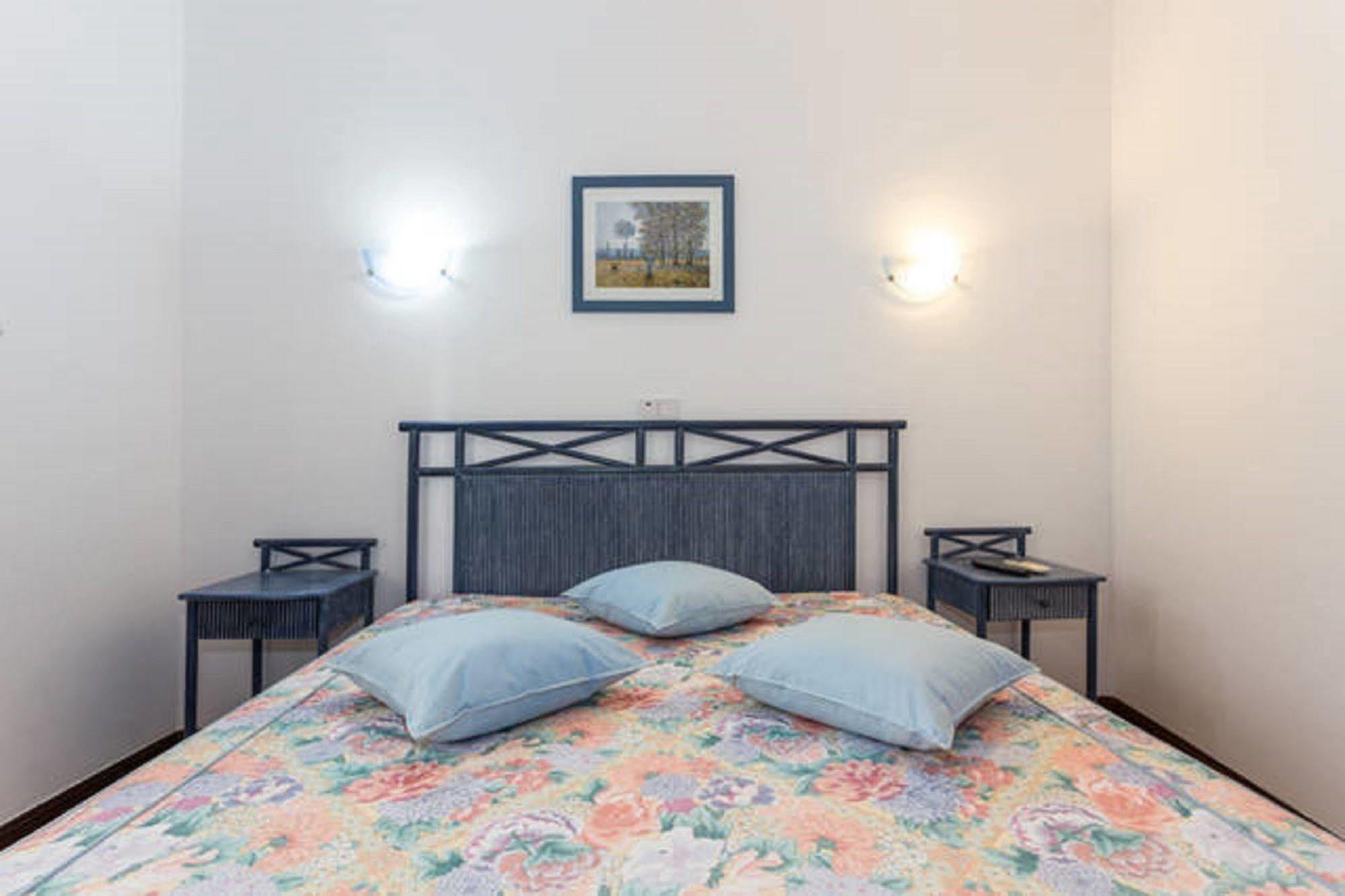 Residencial Miramar Hotel Quarteira Bagian luar foto